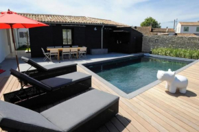 Villa spacieuse à Saint-Clément-des-Baleines avec piscine privée